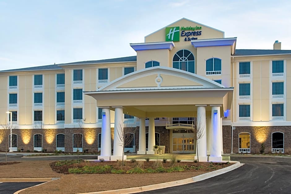 Holiday Inn Express & Suites Aiken