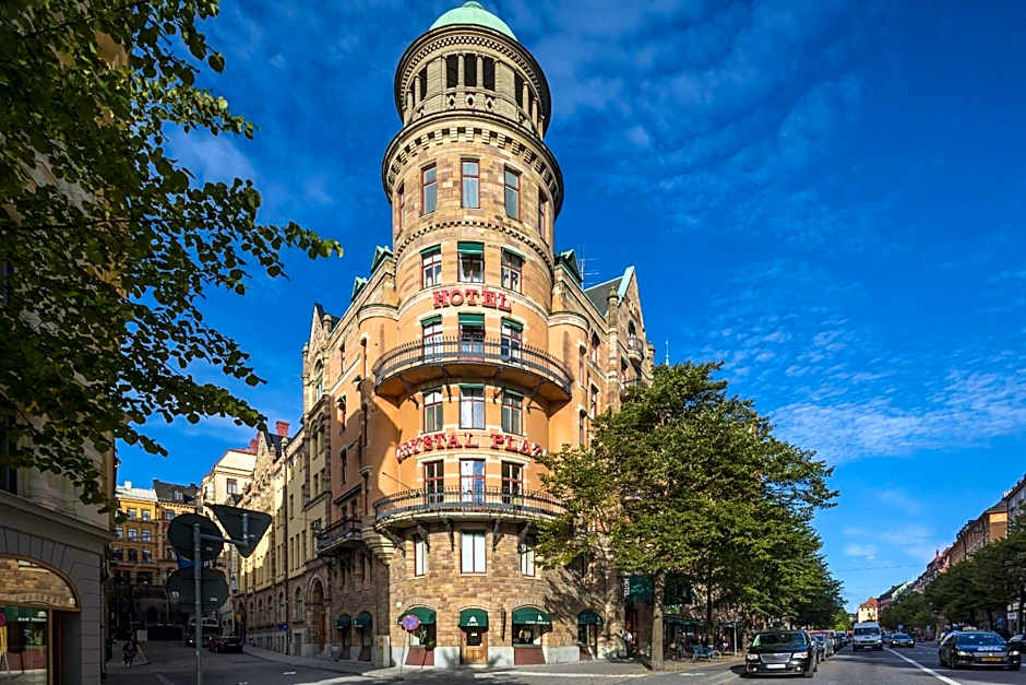 Crystal Plaza Hotel