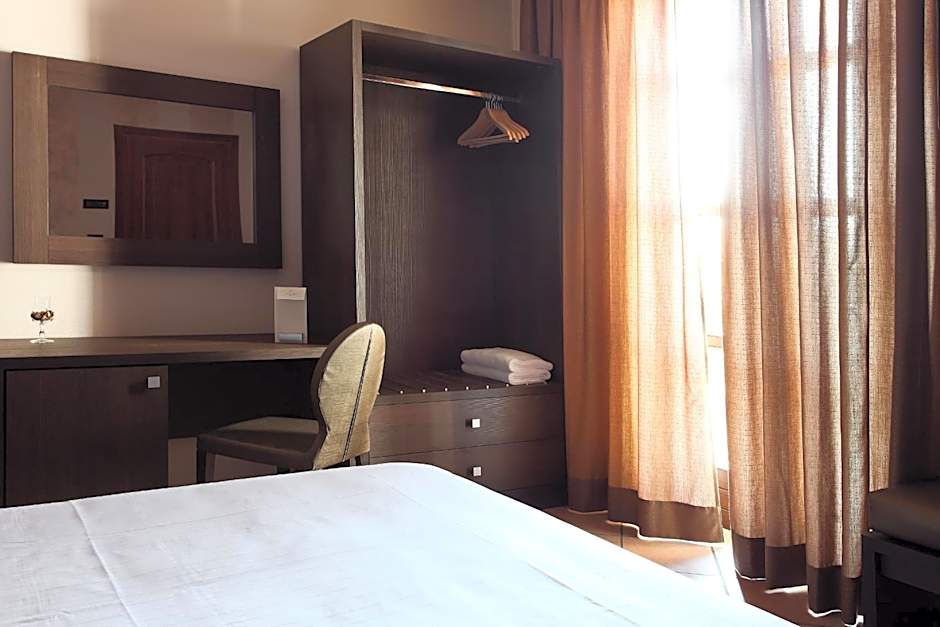 Le Torri - Rooms and Apartments