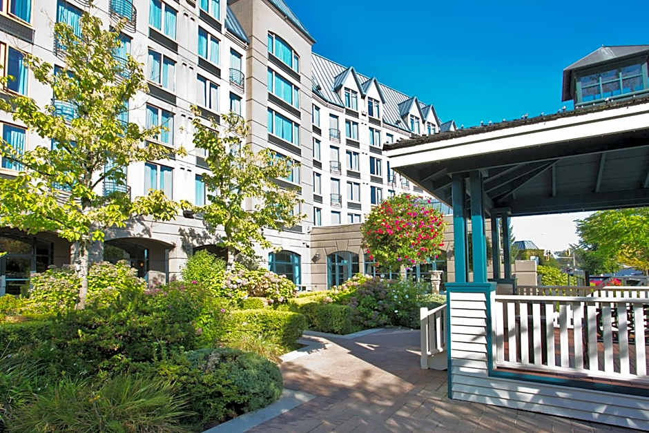 DoubleTree by Hilton North Vancouver