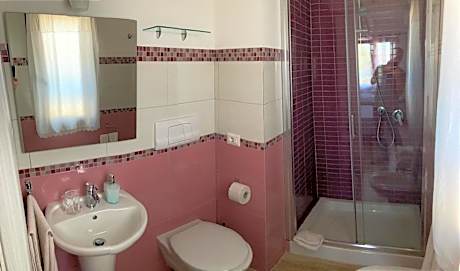 Double or Twin Room with Private Bathroom