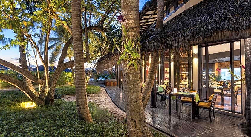 Adaaran Prestige Vadoo - Premium All Inclusive with Free Transfers