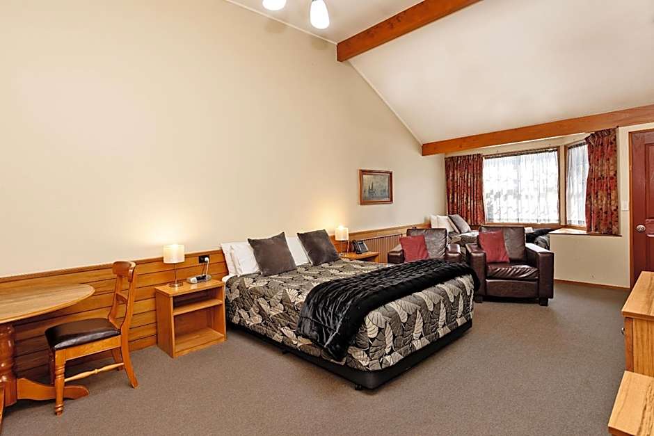 Balmoral Lodge Motel