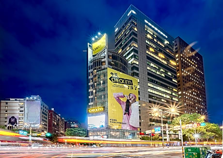 CHECK inn Taipei Xinyi