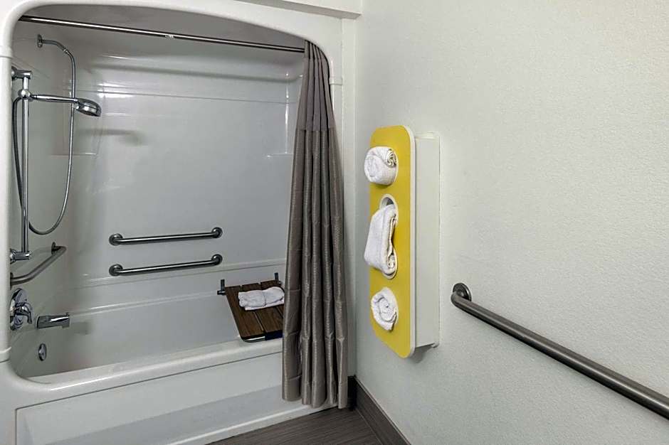 Motel 6-Hillsboro, TX