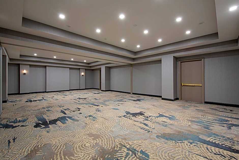 Sheraton Suites Columbus Worthington