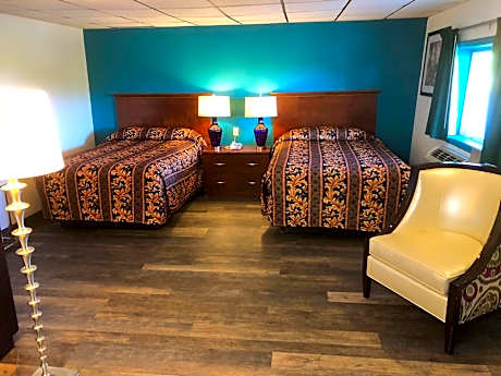 Double Room with Two Double Beds - Smoking