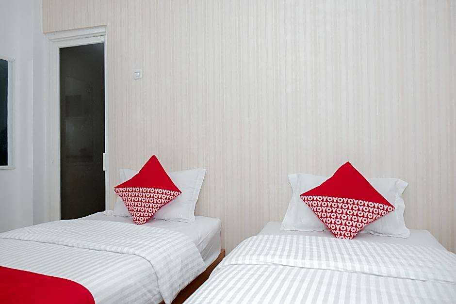 OYO 1454 111 Residence