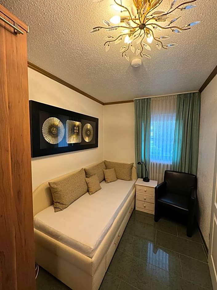 Schloss Kirchham Appartement - & Wellnessanlage