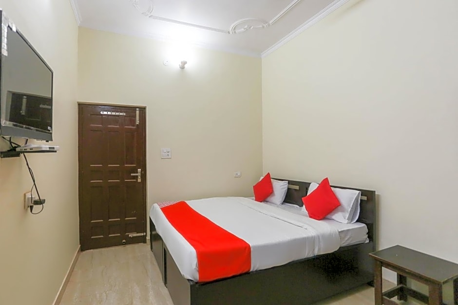 Flagship Pradeep Hostel