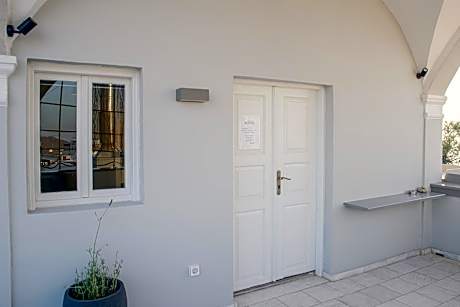 Bunk Bed in Mixed Dormitory Room