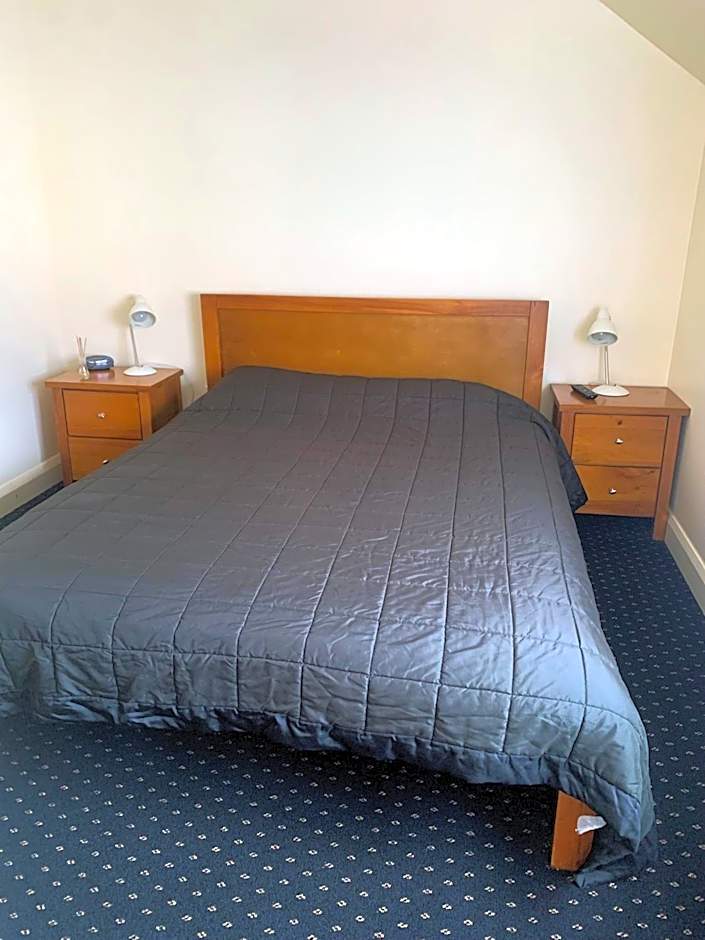 Ashhurst Deer N Duck Inn