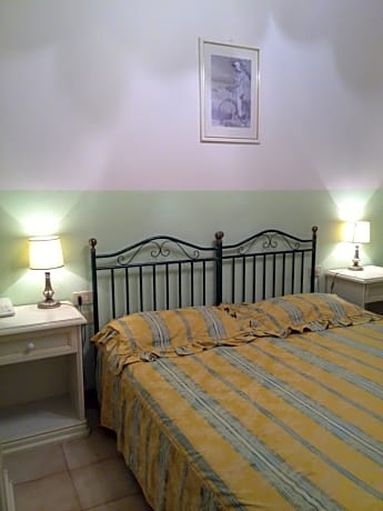 Economy Double or Twin Room