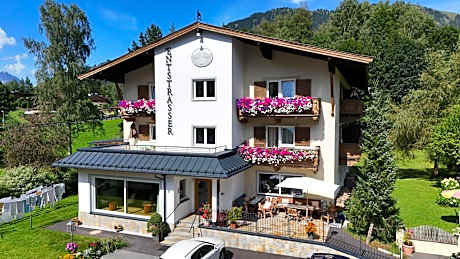 Hotel Garni Entstrasser