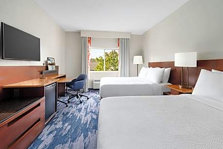 Room, 2 Queen Beds (Mobility/Hearing Accessible, Tub) (2 Queen Beds)