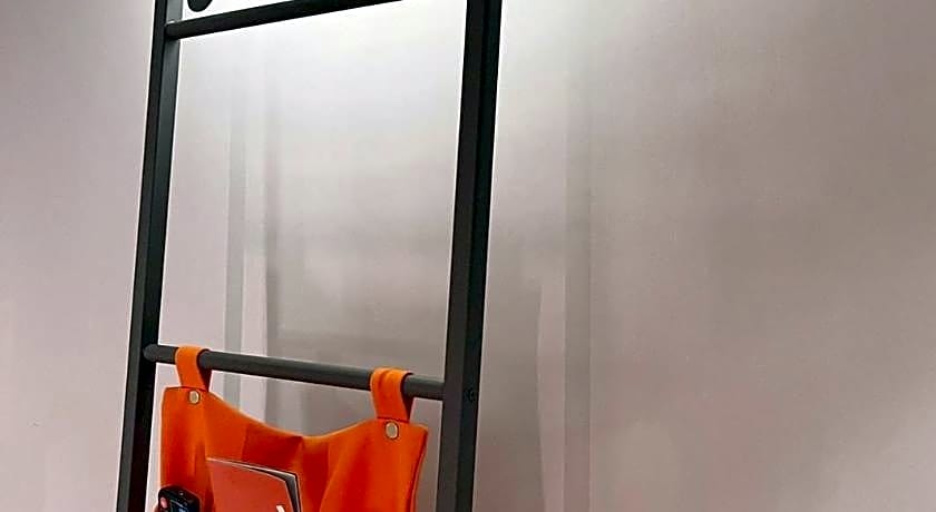 OLAH Poshtel Taichung Station