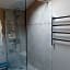 Centre ville, chambre indépendante 20m2 et sa salle de bain privée