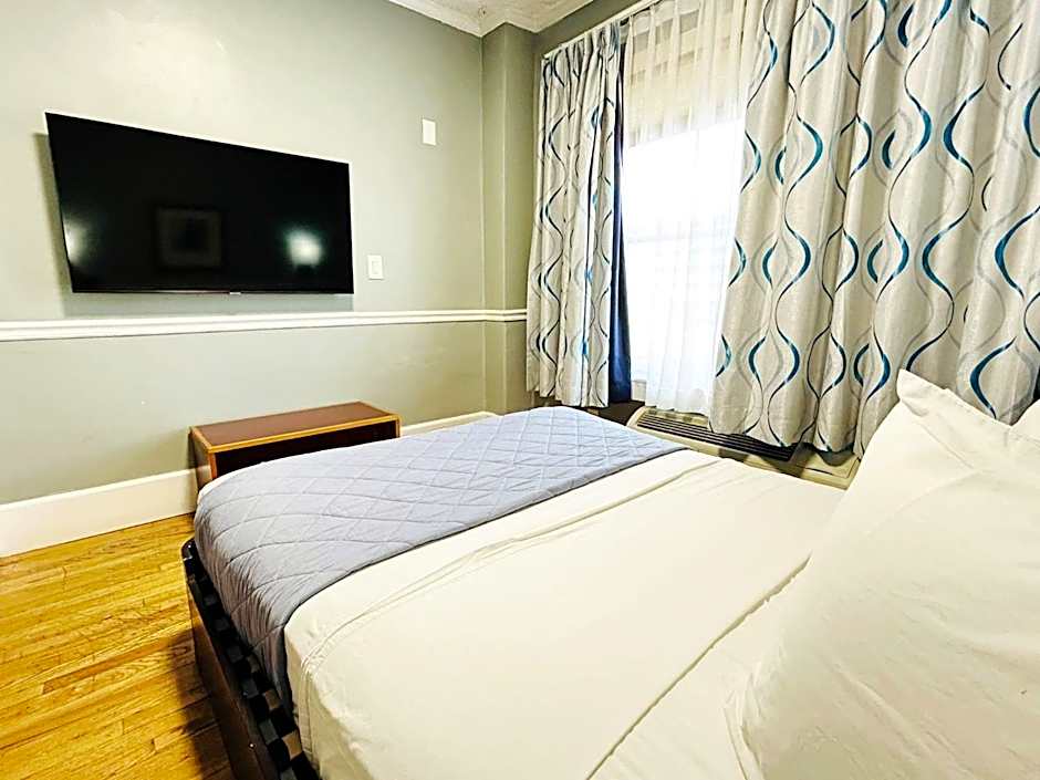 Ponce De Leon Hotel