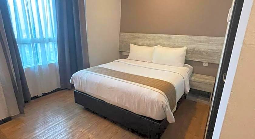 The Leverage Lite (Kuantan)