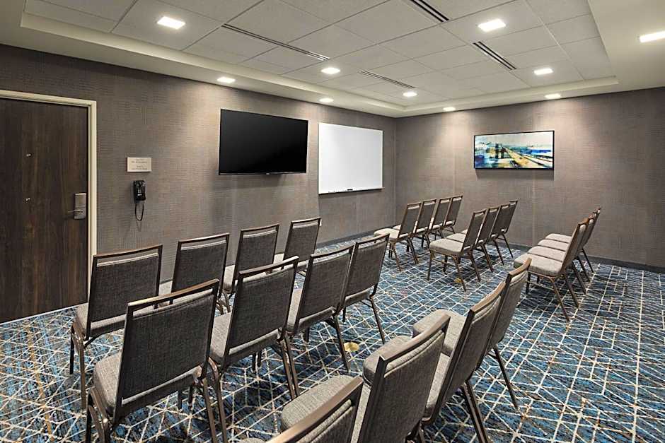 Courtyard by Marriott Seattle Northgate