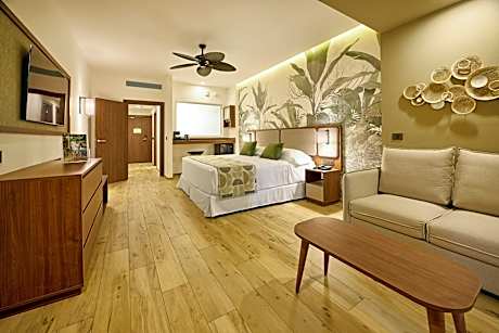 Swim-up Double Room DBSP  +18yrs