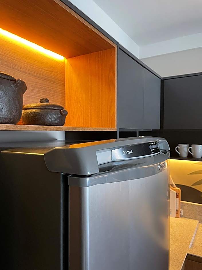 Flat PRAIA Home Experience Dante Michelini