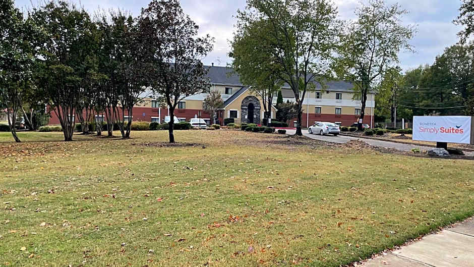 Sonesta Simply Suites Memphis