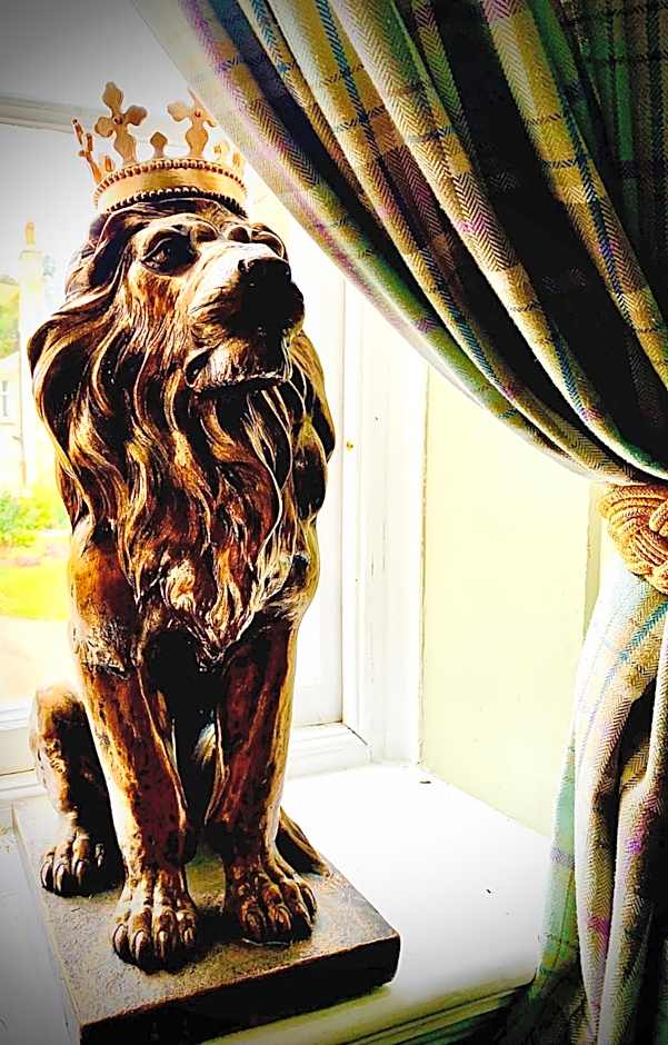 The Capon Tree Town House