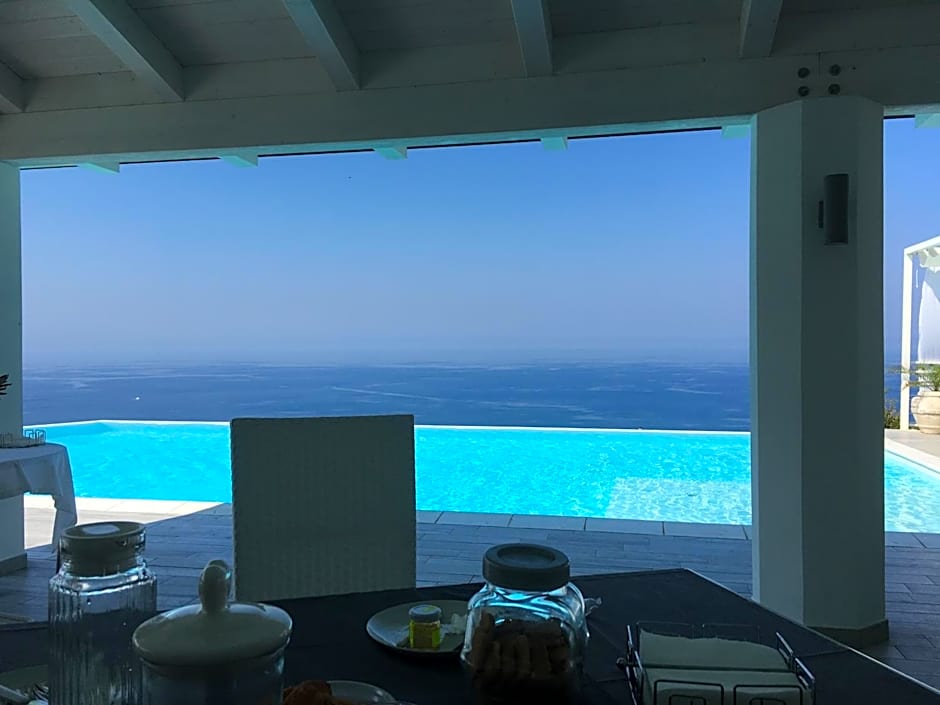 White Club Residence