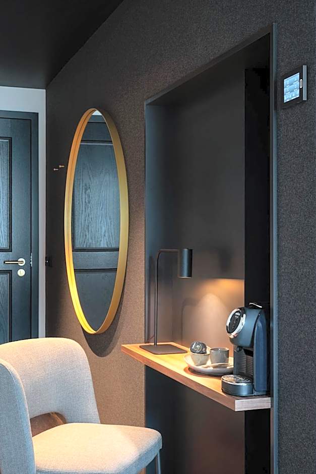 Legend Hotel