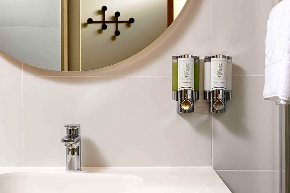 Hampton by Hilton London Old Street