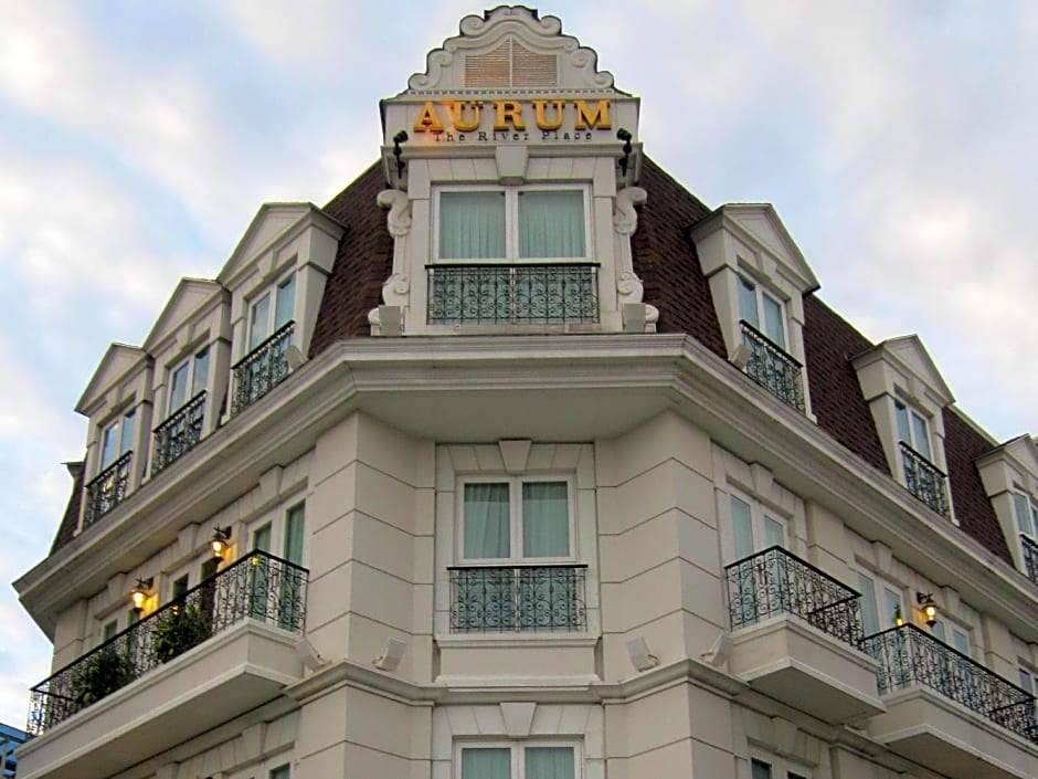 Aurum The River Place