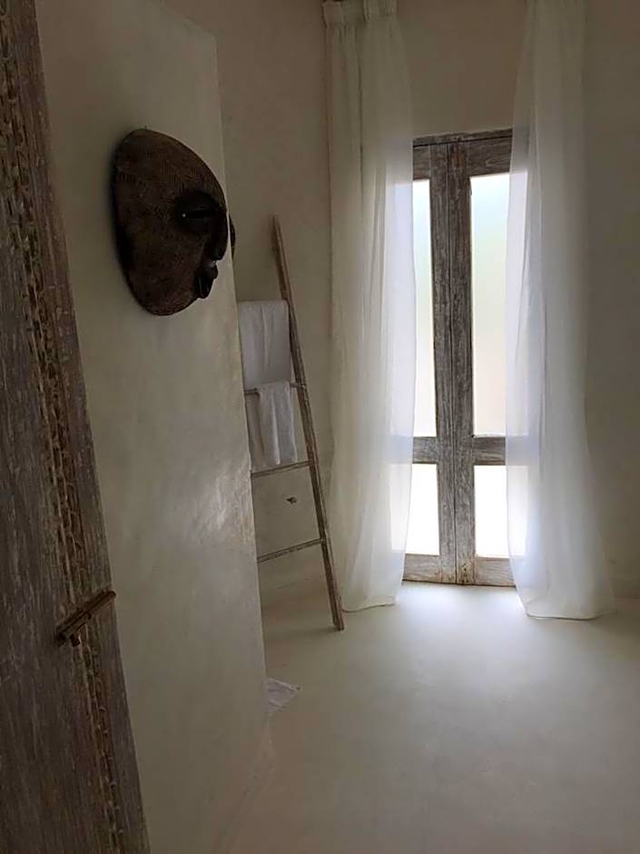 The Villa Luxury Suites Hotel