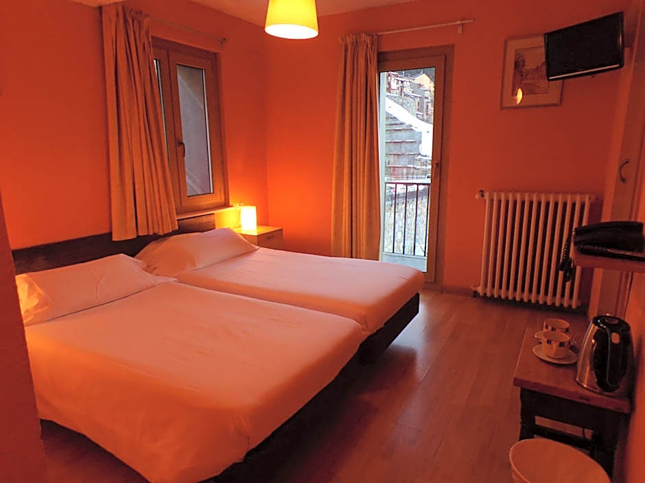 Hotel Roc de St Miquel & Apartment