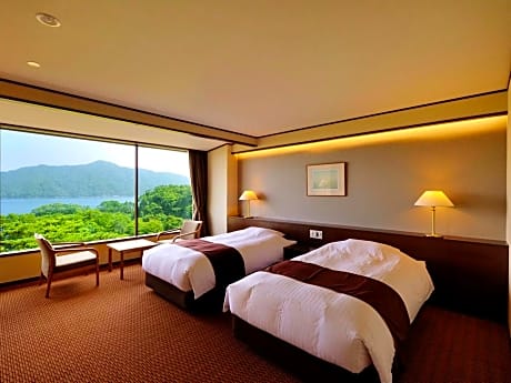 Twin Room with Sea View