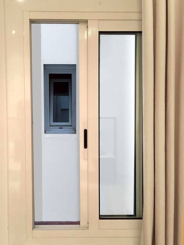 Parrots Sitges Hotel