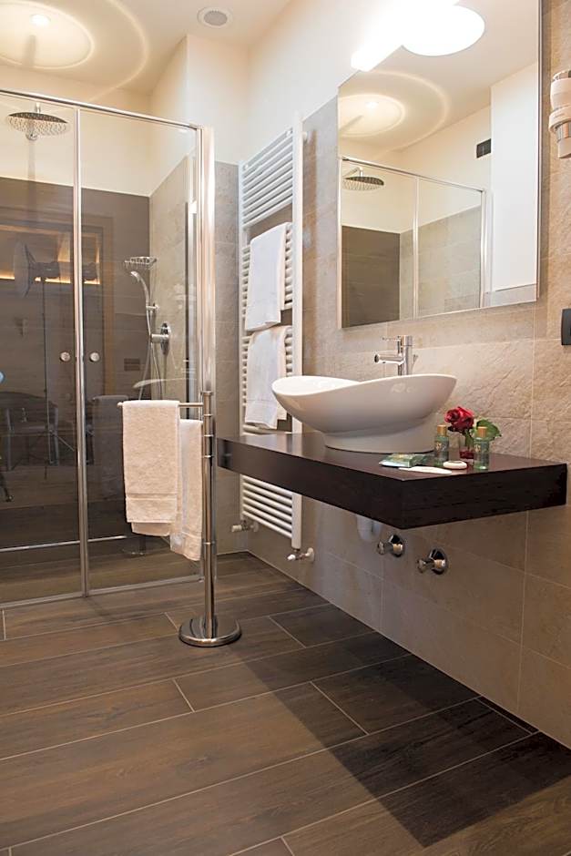 Francesin Active Hotel