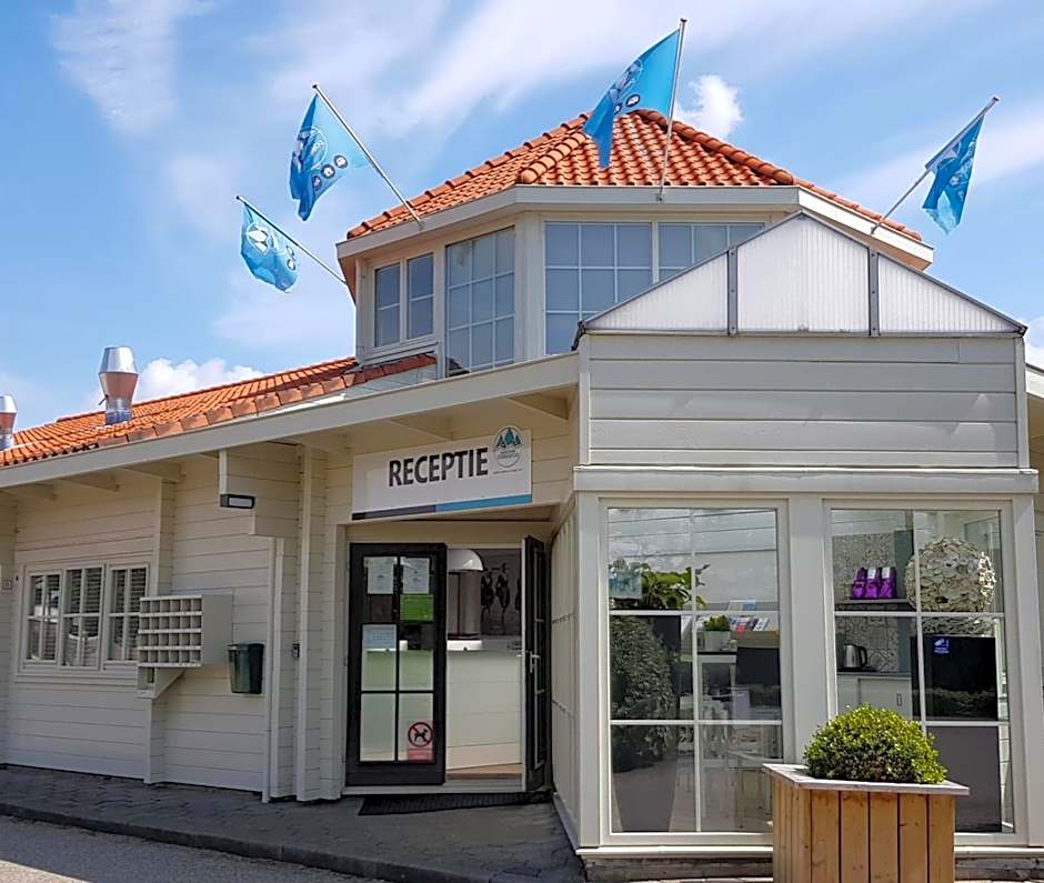 Strandhotel Dennenbos