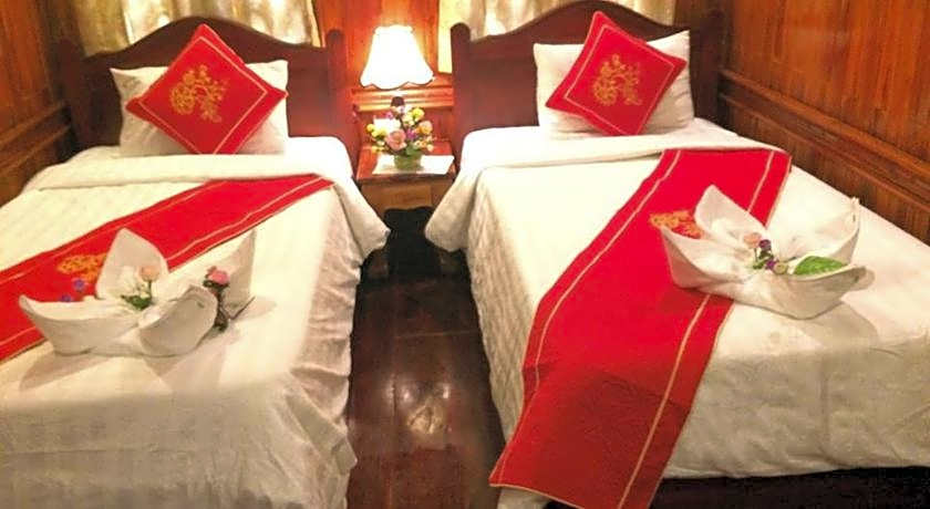 Soutikone Place House 2