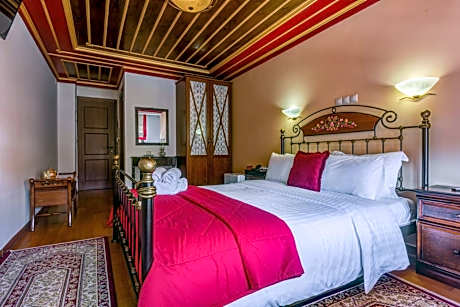 Triple Room with Mountain View