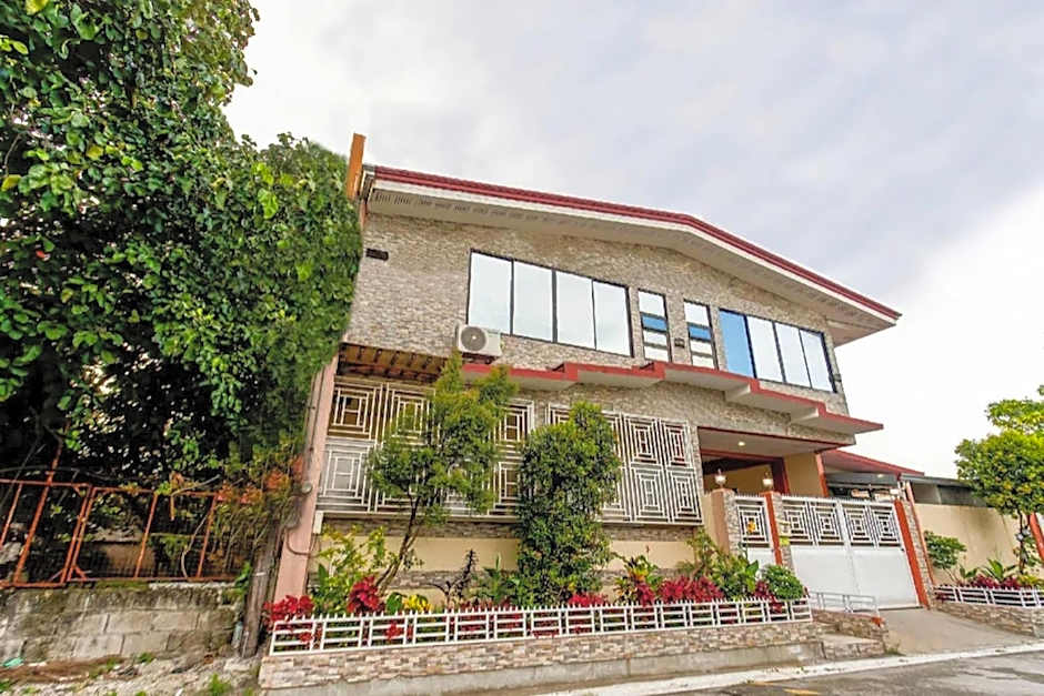 La Belladoza near Airport