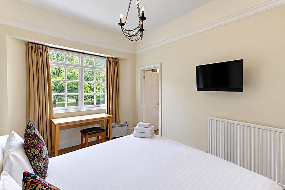 Nant Ddu Lodge Hotel & Spa by Belvilla