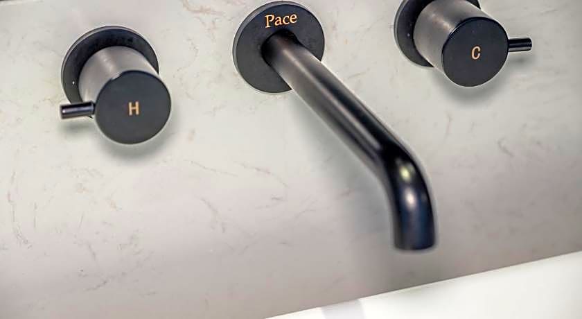 PACE HOTEL Suzhou Guanqian Branch