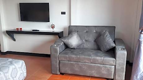 Triple Room with Private Bathroom