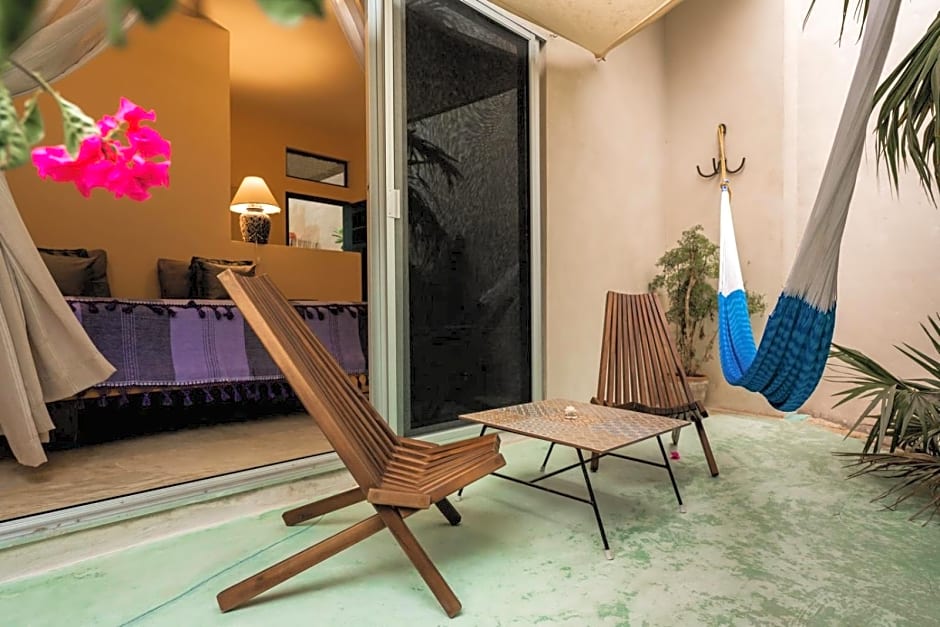 Casa Mia El Cuyo Eco Beach Boutique Hotel