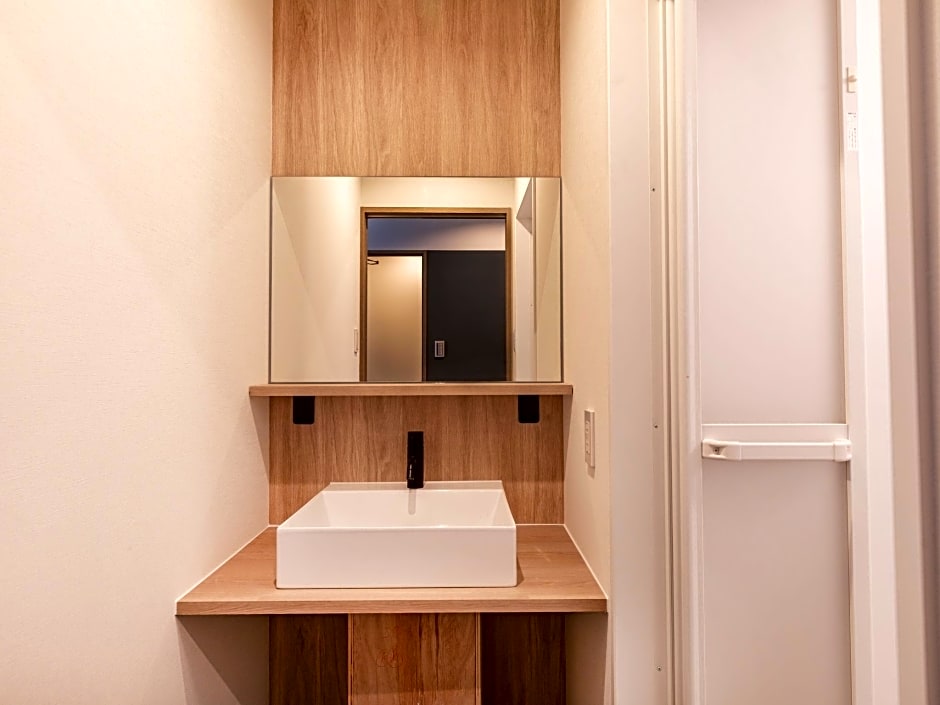 CABIN and HOTEL CONSTANT NAHA