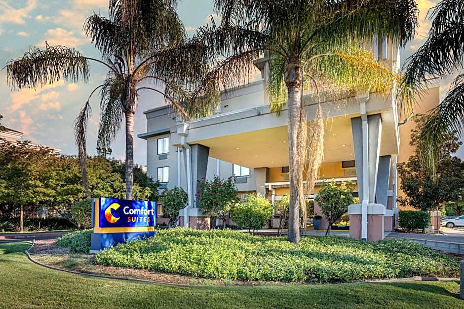Comfort Suites Vacaville-Napa Valley Area