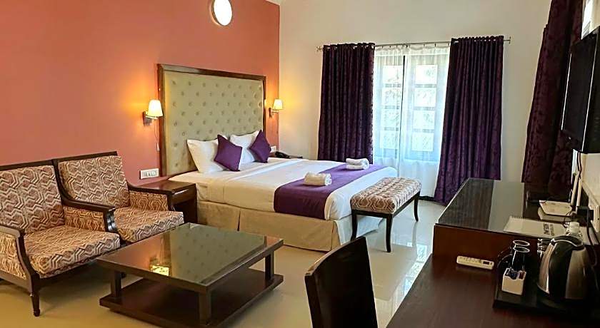 Silver Sands Hideaway Hotel