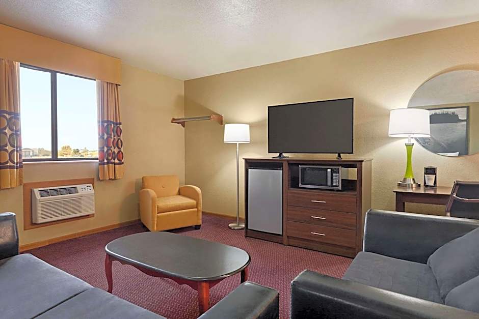 Super 8 by Wyndham Sikeston/Miner Area