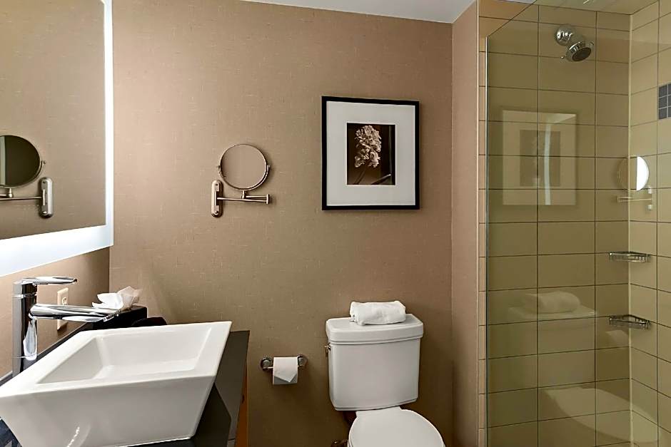 Cambria Hotel Columbus - Polaris